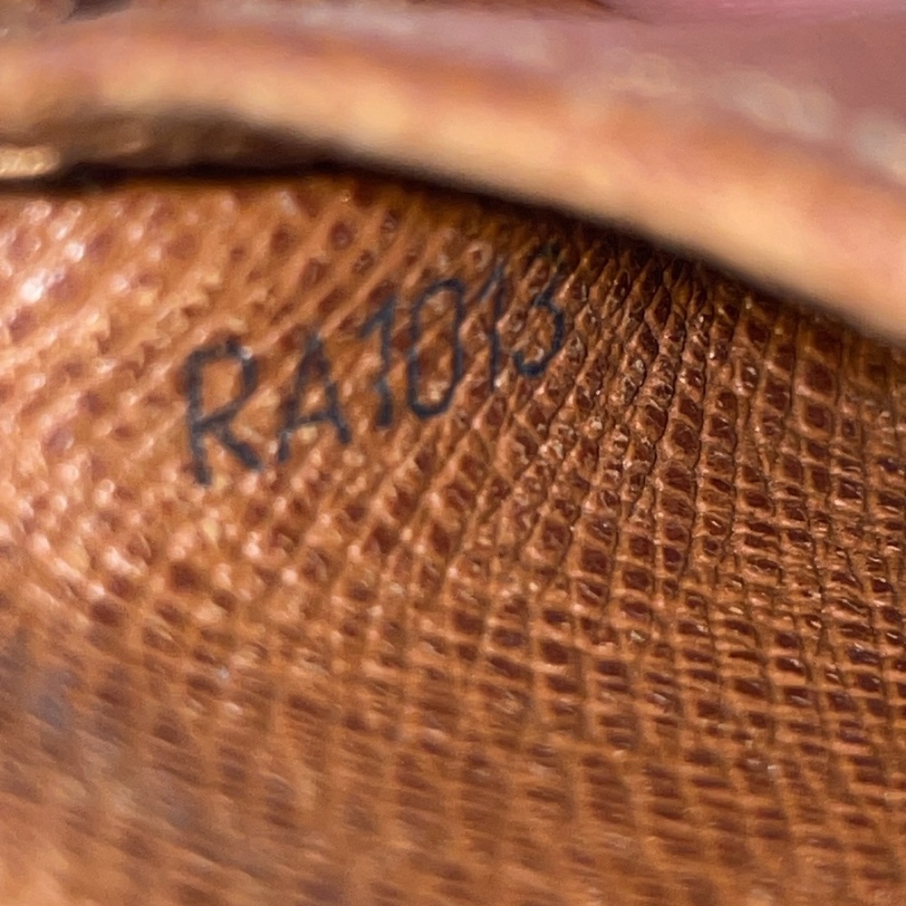 Louis Vuitton Monogram Bifold Wallet - Picture 14 of 14